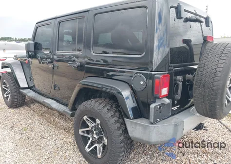 2013 Jeep Wrangler Unlimited Sahara z USA, uszkodzony, nr VIN 1C4BJWEG6DL602730